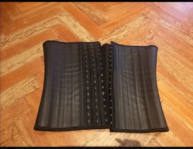 CORSÉ Talla XL SIN USAR