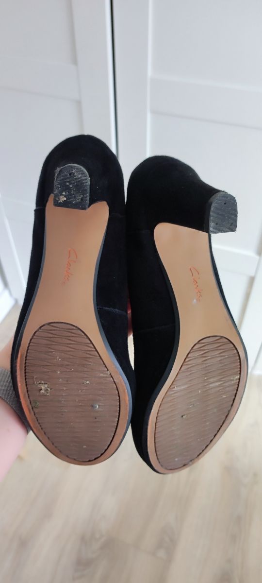 Zapatos salón ante  negros