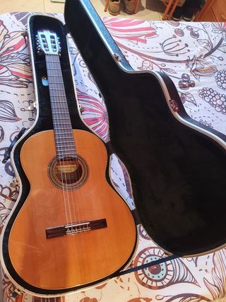 Guitarras segunda mano en Sant Feliu de Guíxols en WALLAPOP