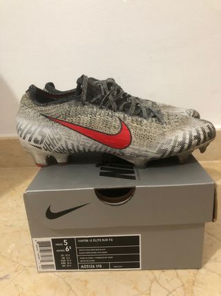 Botas de fútbol gama alta de segunda mano en WALLAPOP