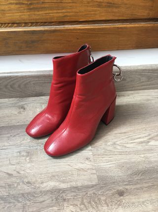 Botines rojos charol de segunda mano por 12 EUR en Puerto de Sagunto en  WALLAPOP