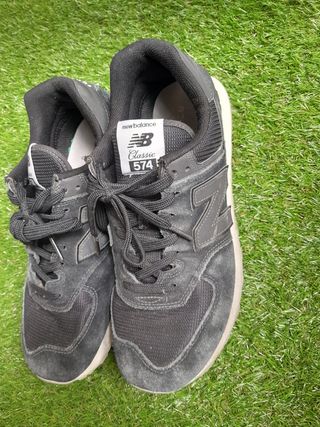New Balance 574 Talla 43 de segunda mano por 25 EUR en Madrid en WALLAPOP