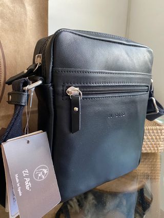 Bolso bandolera hombre Marca El Potro de segunda mano por 25 EUR en Madrid  en WALLAPOP