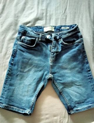 2 Tejanos cortos Pull\u0026amp;Bear Talla36 de segunda mano por 20 EUR en Lleida  en WALLAPOP