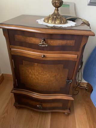 Conjunto dormitorio cabecero,bastidor y 2 mesillas