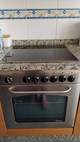 Cocina vitroceramica con horno FAGOR inox
