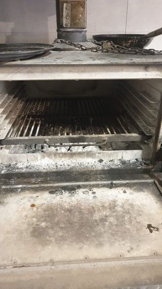 Horno Josper de segunda mano por 1.500 EUR en Pozuelo de Alarcón en WALLAPOP