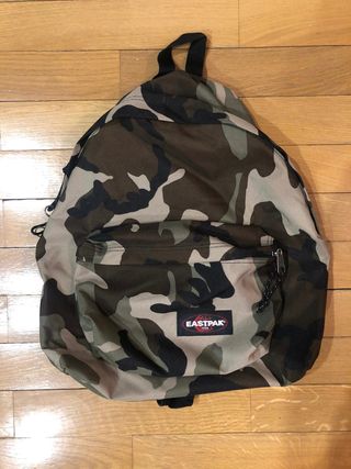 Mochila eastpak de segunda mano en Madrid en WALLAPOP