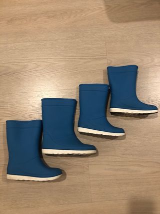 Botas agua katiuskas goma niños de segunda mano por 3 EUR en Granada en  WALLAPOP