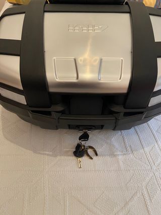 Top case Givi de segunda mano en WALLAPOP