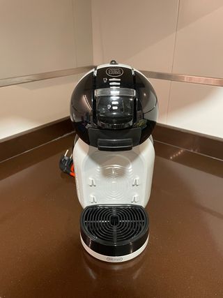 Cafetera Dolce Gusto automática de segunda mano en Madrid en WALLAPOP