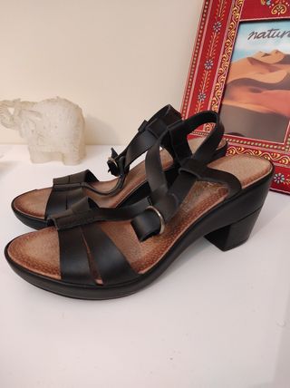 Sandalias Marypaz talla 36 de segunda mano por 20 EUR en Parla en WALLAPOP