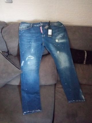 Pantalón dsquared2 de hombre talla 56 de segunda mano por 40 EUR en Sevilla  en WALLAPOP