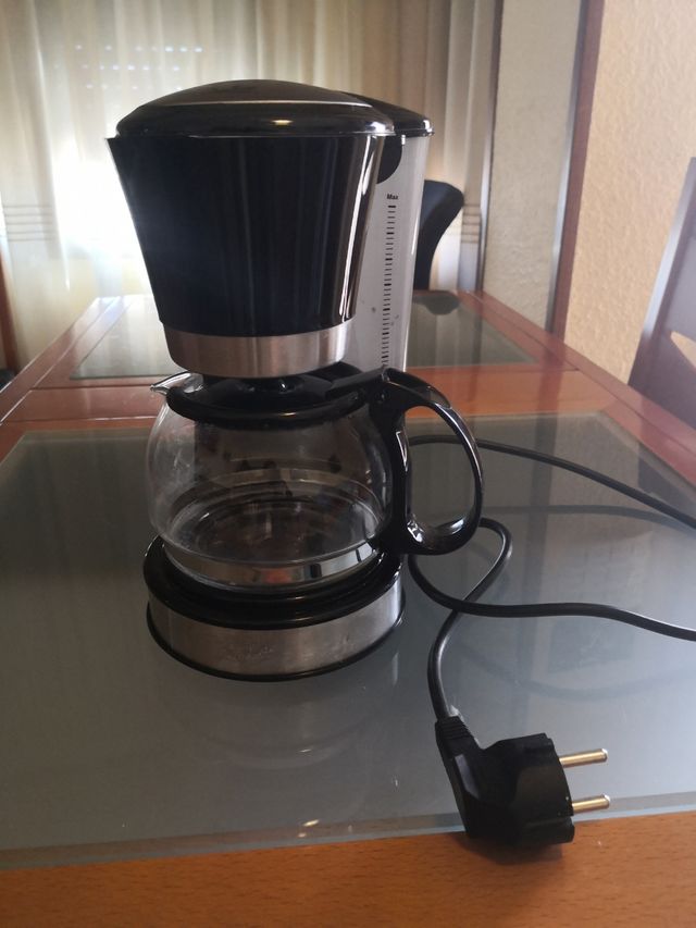 Cafetera Eléctrica Jata 