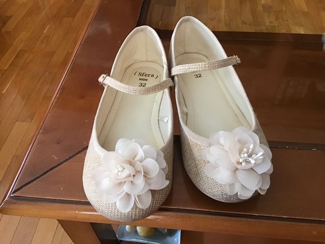 Merceditas niña tallla 32