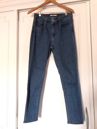 Pantalones Levis de segunda mano en Las Palmas de Gran Canaria en WALLAPOP