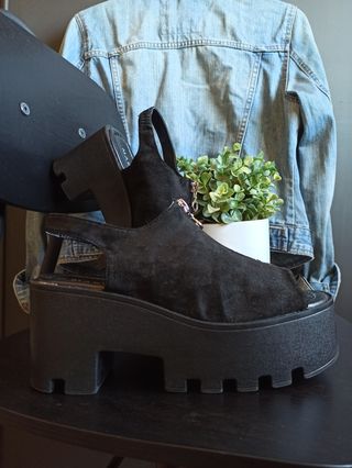 Sandalias plataforma Marypaz 39 de segunda mano por 8 EUR en Málaga en  WALLAPOP