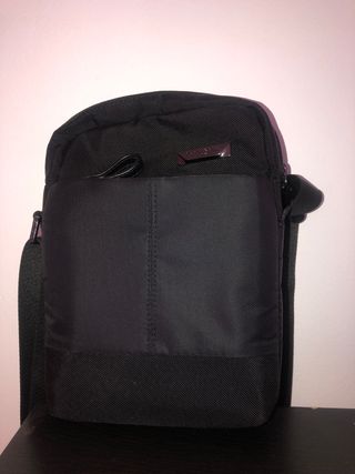 Bandolera hombre Samsonite de segunda mano por 49 EUR en Loma de Cuenca en  WALLAPOP