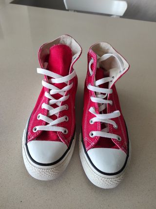 Converse rojas de segunda mano en WALLAPOP