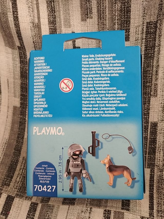 Caja playmobil policía con perro policía 
