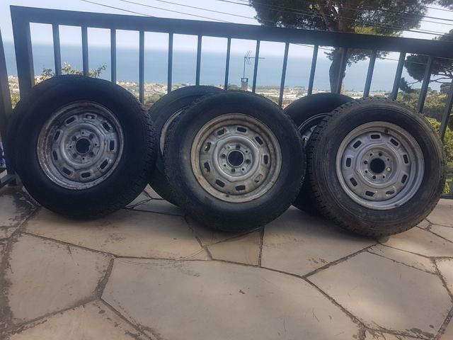 Llantas coche clásico. Medida llanta 14 ". 