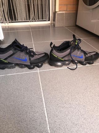 Zapatillas Nike Air VaporMax de segunda mano en WALLAPOP
