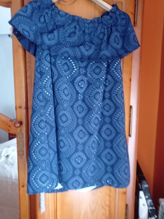 Vestido Azul Troquelado