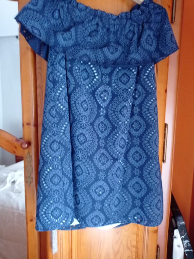 Vestido Azul Troquelado