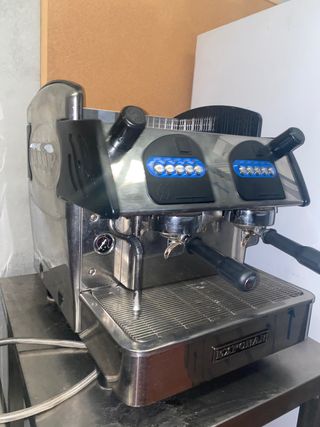 Cafetera expobar 2 portas de segunda mano por 390 EUR en Madrid en WALLAPOP