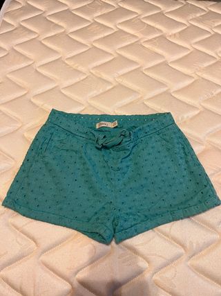 Pantalones cortos Niña Sfera de segunda mano por 3 EUR en Barcelona en  WALLAPOP
