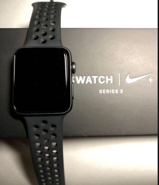 Apple Watch 42mm series 3 Nike edition de segunda mano por 120 EUR en Sant  Cugat del Vallès en WALLAPOP