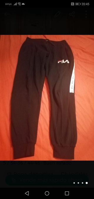 4 pantalones chándal y 1 jersey KIABI de segunda mano por 10 EUR en Puente  Tocinos en WALLAPOP