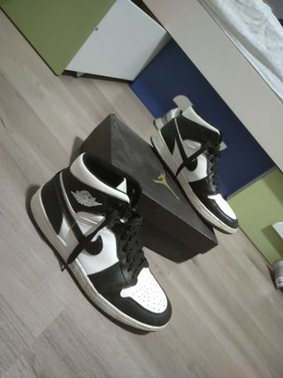 Zapatillas Nike + Caja de segunda mano por 40 EUR en Albacete en WALLAPOP