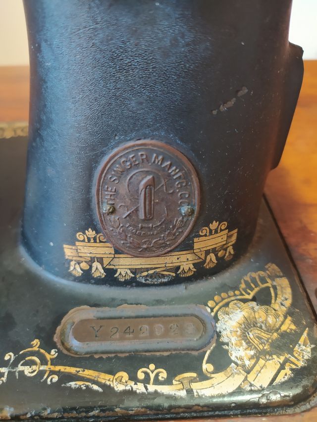 Maquina de coser Singer antigua, 1925