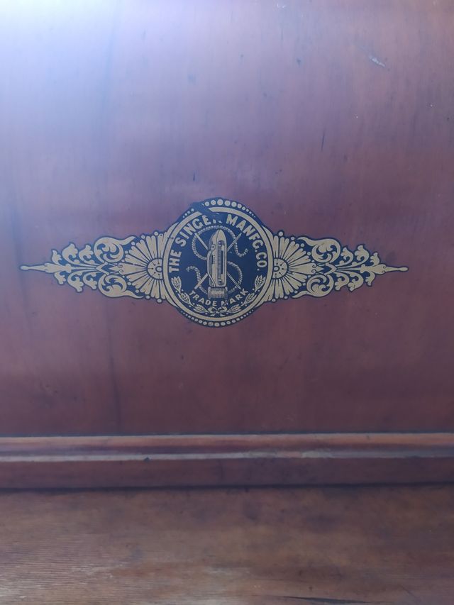 Maquina de coser Singer antigua, 1925