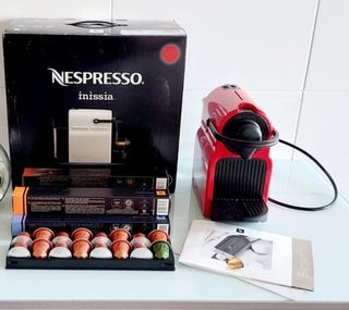Cafetera Inissia Ruby Roja + 76 cápsulas variadas de segunda mano por 70  EUR en Gijón en WALLAPOP