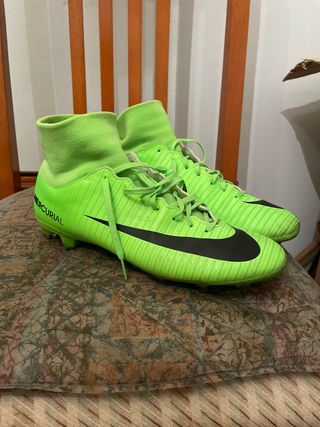 Nike Mercurial con calcetín de segunda mano por 50 EUR en A Fraga de A  Coruña en WALLAPOP
