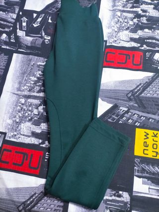 Pantalón mujer talla L de segunda mano por 1 EUR en Villanueva de la Serena  en WALLAPOP