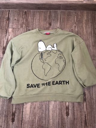 Sudadera Snoopy Stradivarius de segunda mano por 4 EUR en Bilbao en WALLAPOP