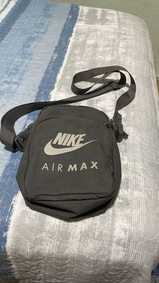 Bandolera Nike de segunda mano en WALLAPOP