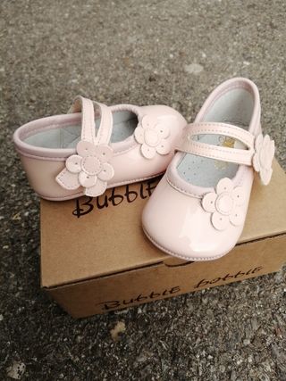 Zapatos bebé sin suela talla 17 de segunda mano por 13 EUR en Reinosa en  WALLAPOP