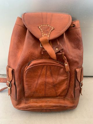 Mochila de cuero para mujer de segunda mano en WALLAPOP