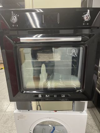 Horno Smeg de segunda mano por 800 EUR en Santa Coloma de Gramenet en  WALLAPOP