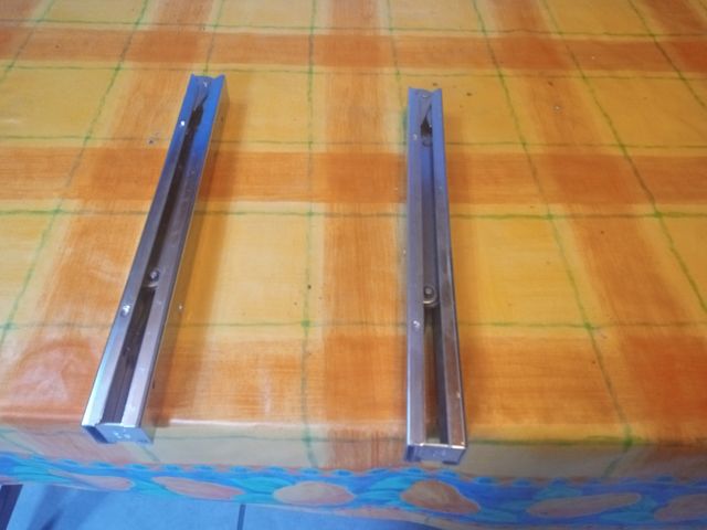 Escuadras abatibles