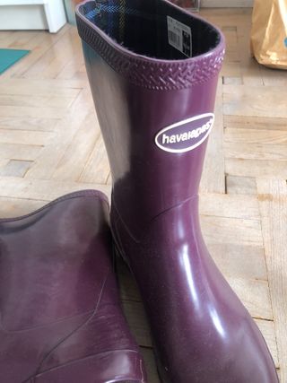 Botas agua havaianas de segunda mano por 5 EUR en Madrid en WALLAPOP