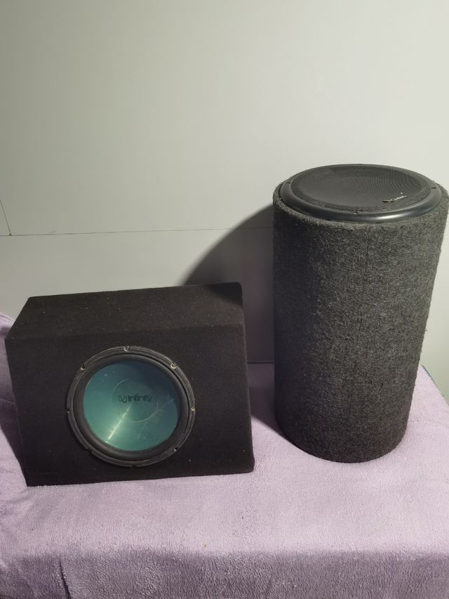 subwofeer bombo infinity coche