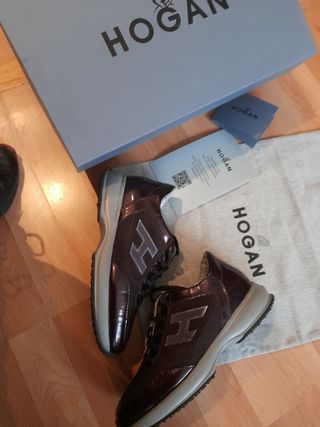 Zapatillas Granates de segunda mano en Barcelona en WALLAPOP
