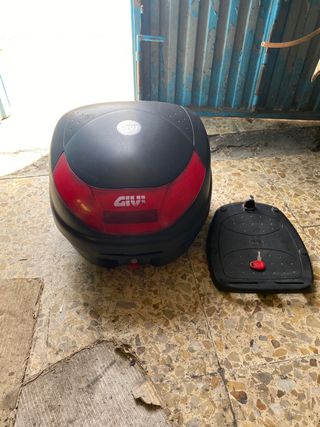 Baul moto Givi de segunda mano en WALLAPOP
