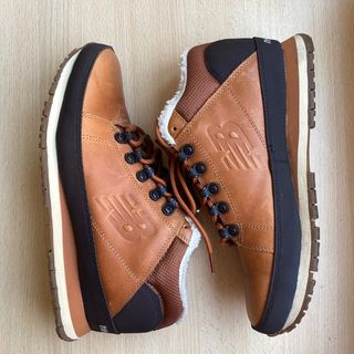 Botines New Balance Classics H754LFT Marrón de segunda mano por 65 EUR en  Valencia en WALLAPOP