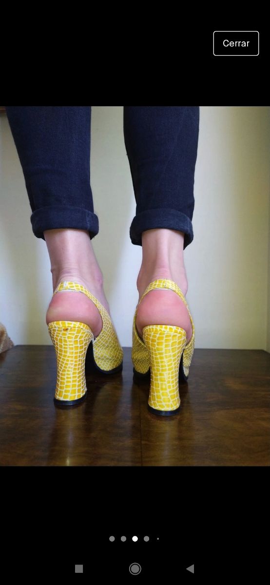 Zapatos de verano con tacones de cuero genuino